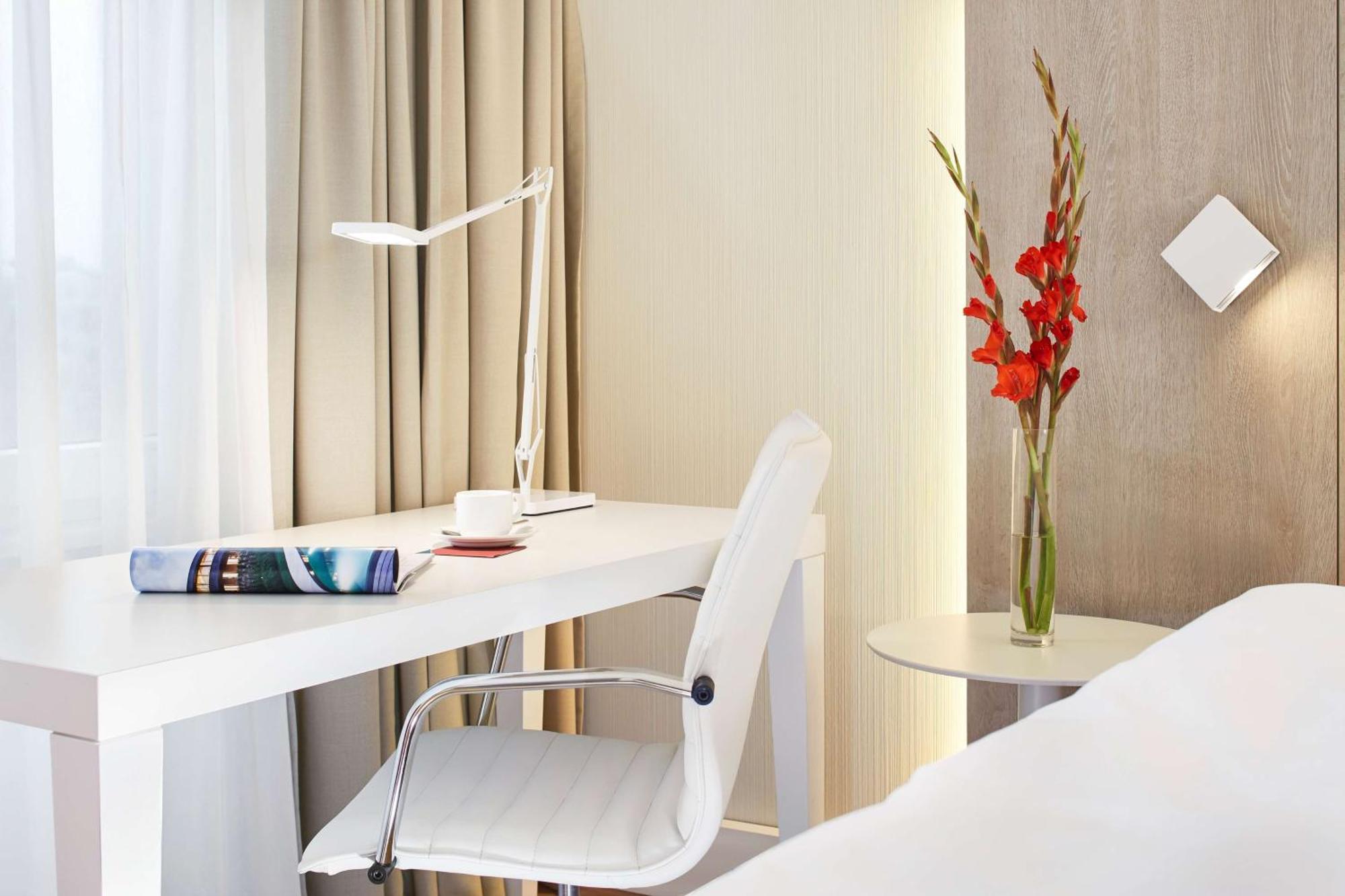 Apartahotel Nh Collection 4*